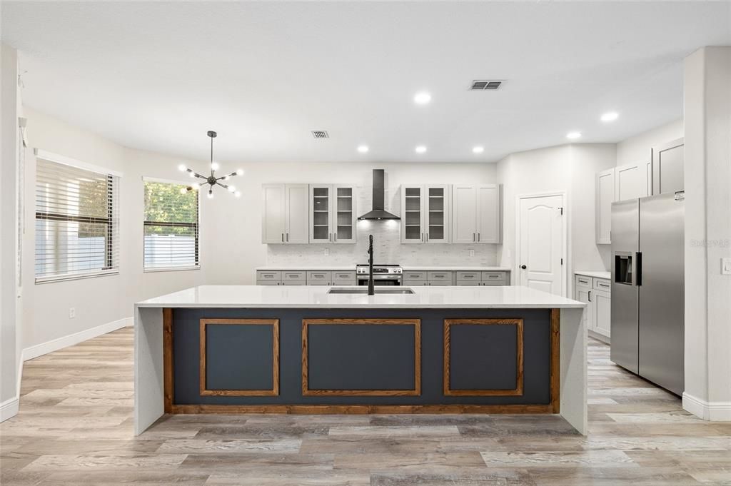 For Rent: $3,250 (4 beds, 3 baths, 3496 Square Feet)