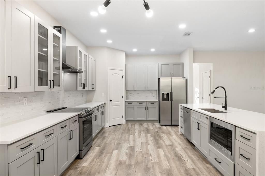 For Rent: $3,250 (4 beds, 3 baths, 3496 Square Feet)