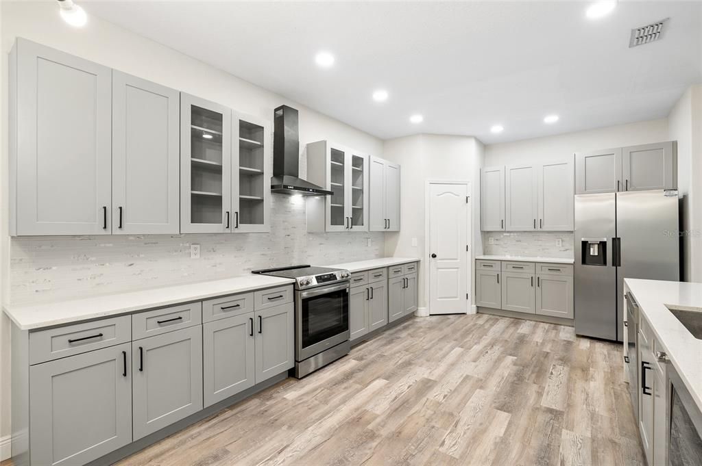 For Rent: $3,250 (4 beds, 3 baths, 3496 Square Feet)