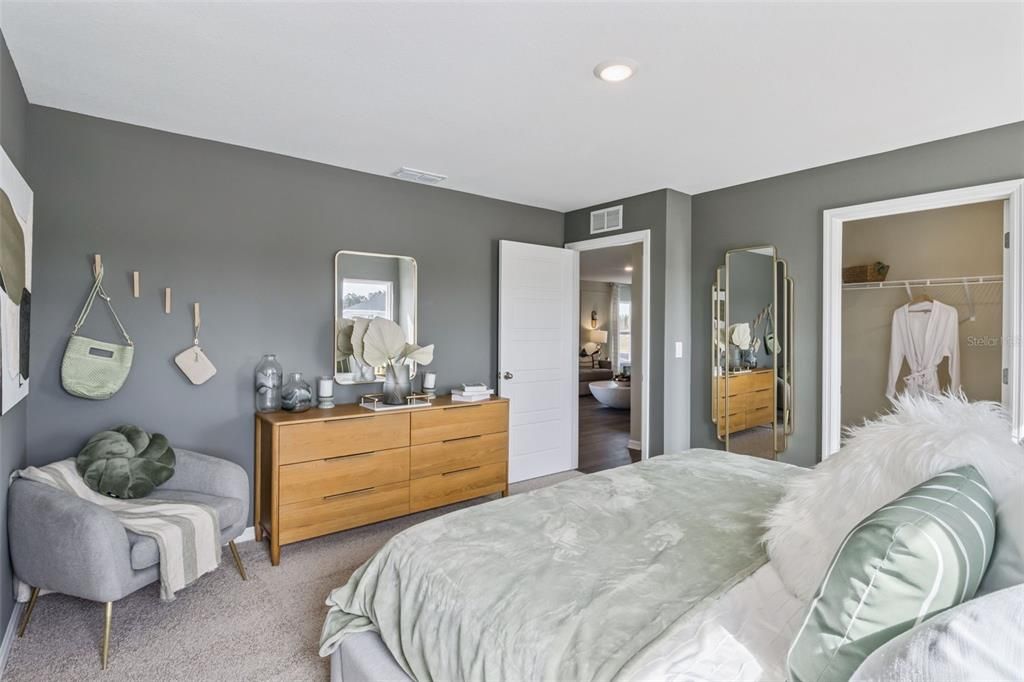 For Sale: $327,990 (4 beds, 2 baths, 1665 Square Feet)