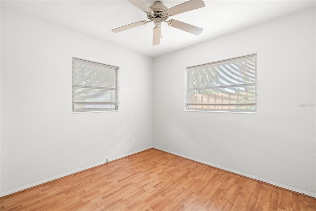 For Rent: $2,199 (2 beds, 1 baths, 968 Square Feet)