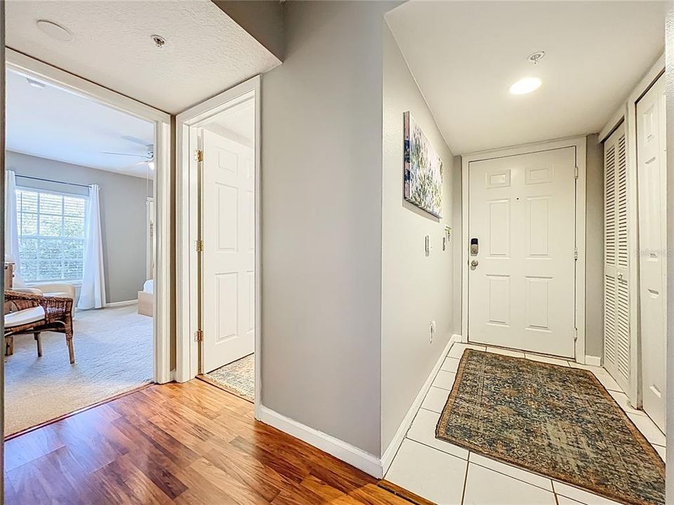 En Venta: $252,000 (2 camas, 2 baños, 1013 Pies cuadrados)