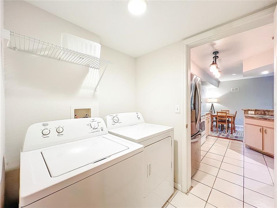 En Venta: $252,000 (2 camas, 2 baños, 1013 Pies cuadrados)