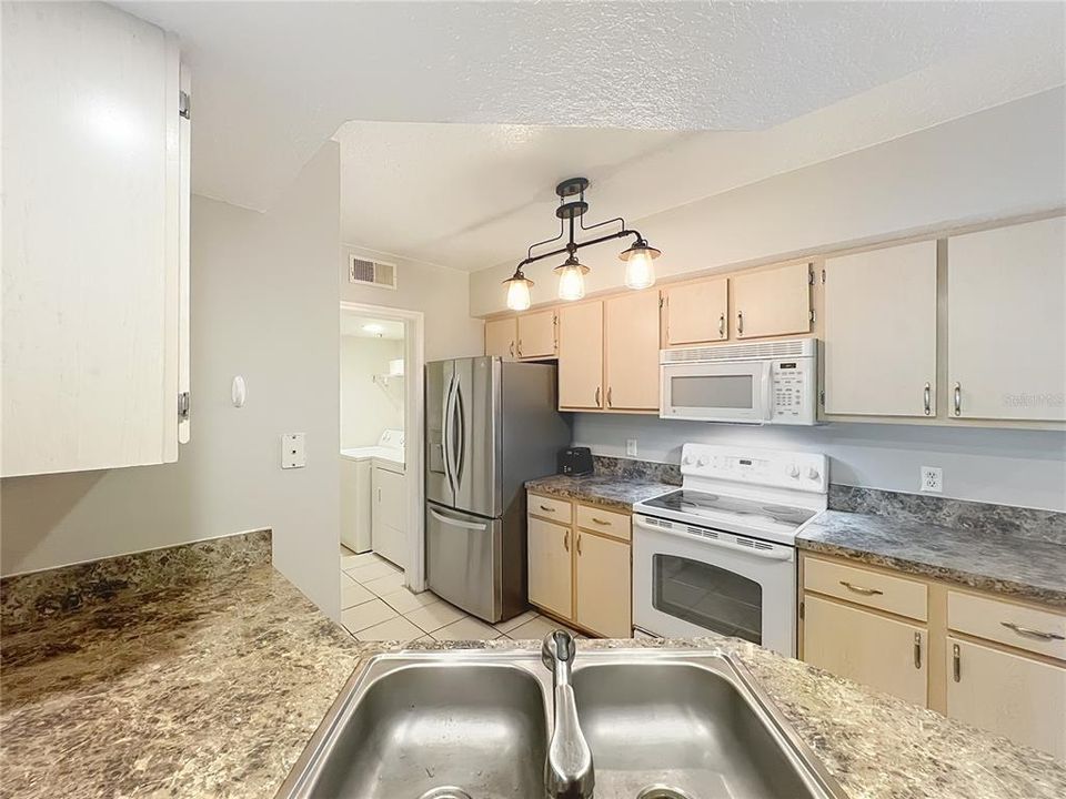 En Venta: $252,000 (2 camas, 2 baños, 1013 Pies cuadrados)