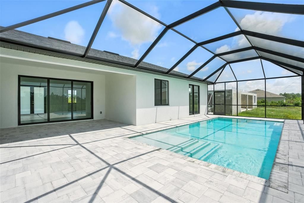 В аренду: $3,000 (3 спален, 2 ванн, 1726 Квадратных фут)