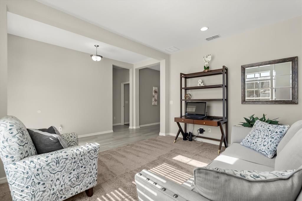 На продажу: $539,900 (4 спален, 3 ванн, 2822 Квадратных фут)