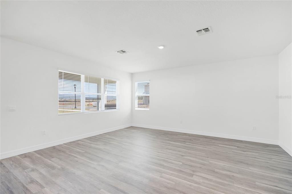 En Venta: $458,490 (4 camas, 3 baños, 2336 Pies cuadrados)