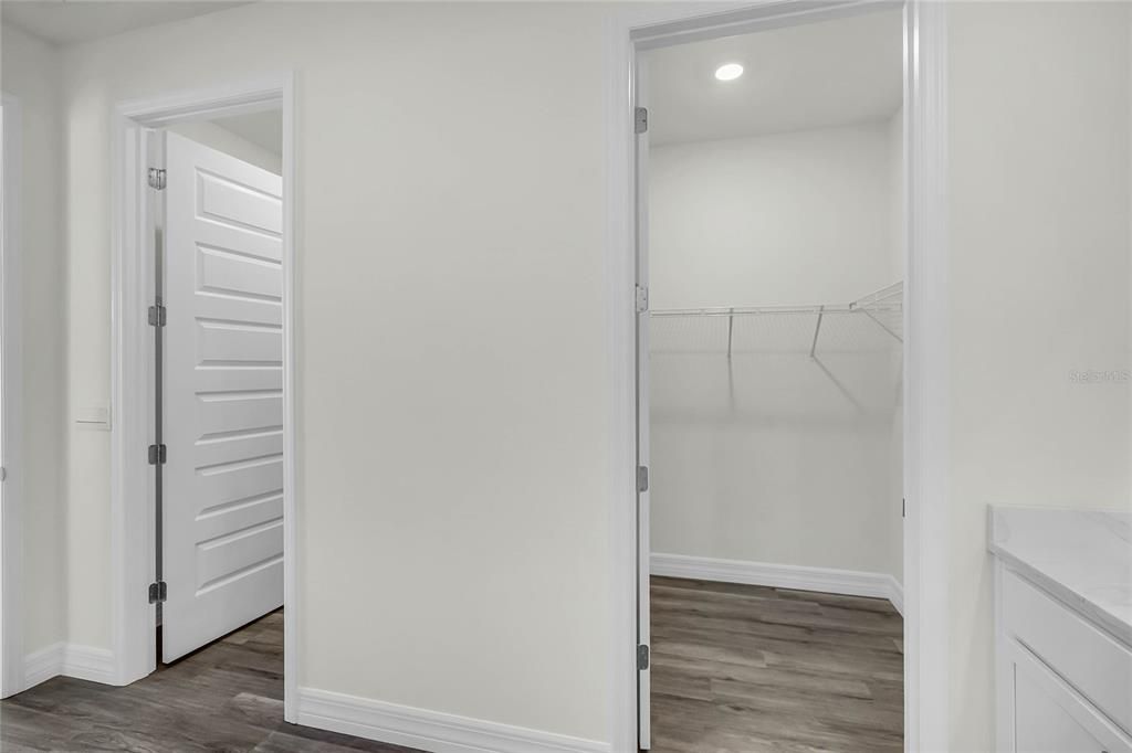 En Venta: $458,490 (4 camas, 3 baños, 2336 Pies cuadrados)