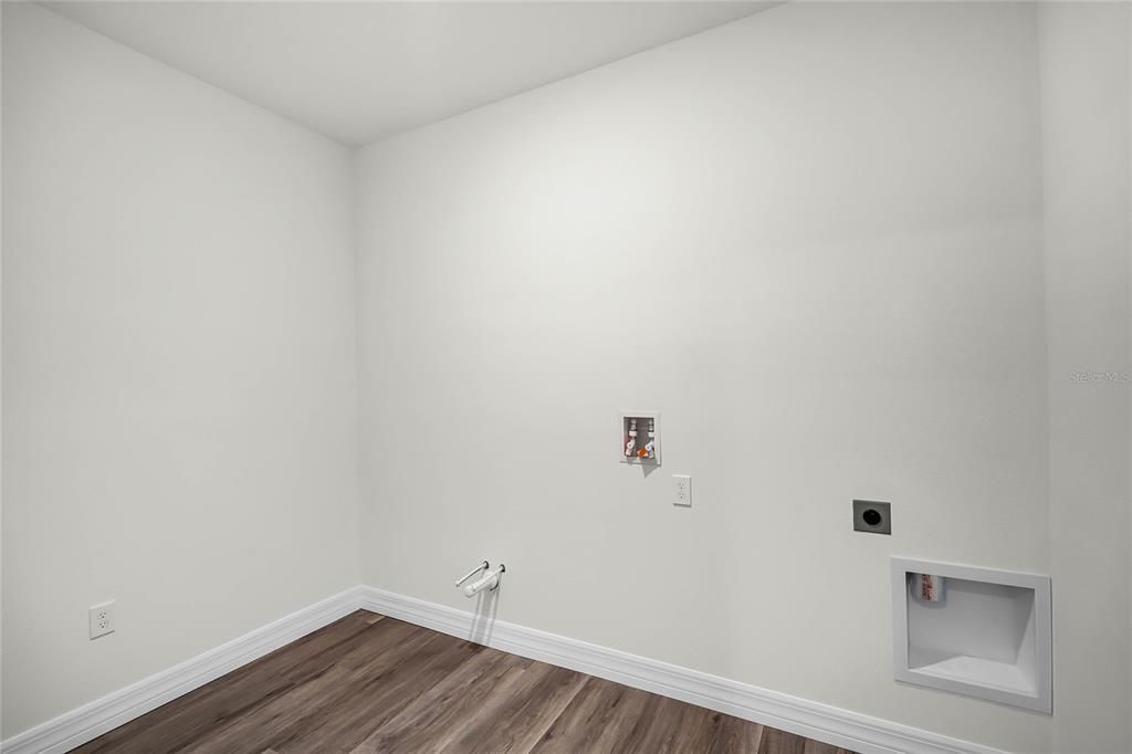 En Venta: $458,490 (4 camas, 3 baños, 2336 Pies cuadrados)