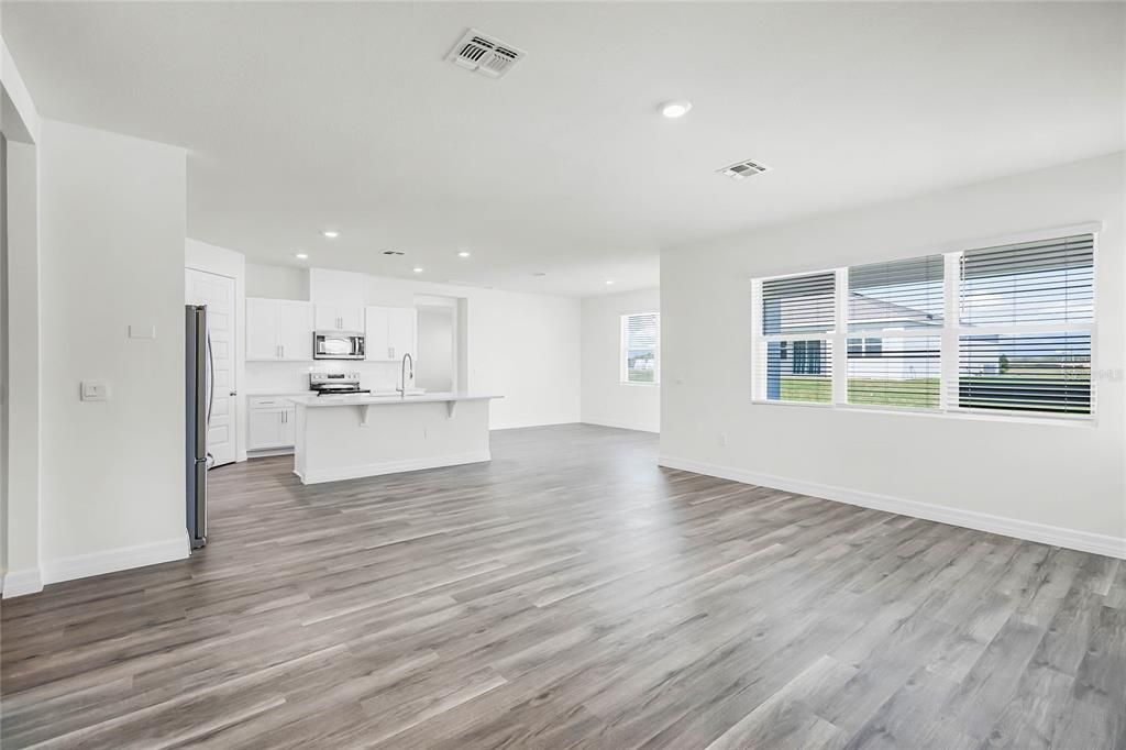 En Venta: $458,490 (4 camas, 3 baños, 2336 Pies cuadrados)