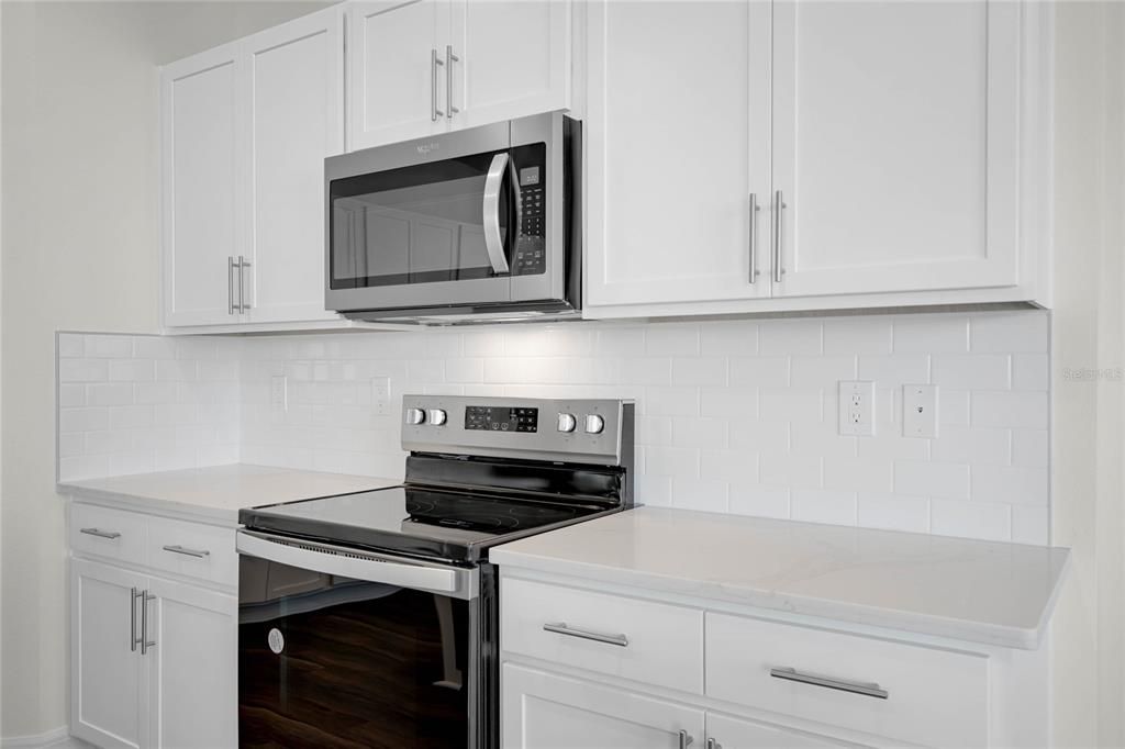 En Venta: $458,490 (4 camas, 3 baños, 2336 Pies cuadrados)