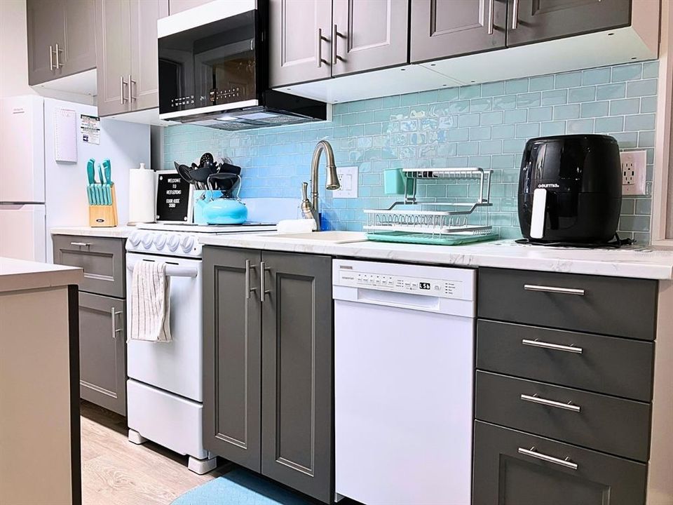 На продажу: $145,000 (1 спален, 1 ванн, 456 Квадратных фут)