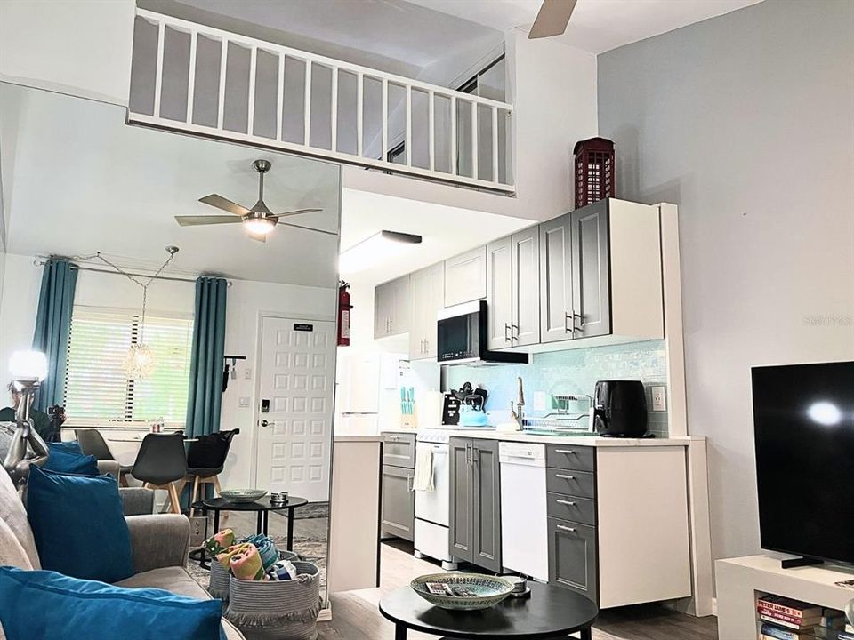 На продажу: $145,000 (1 спален, 1 ванн, 456 Квадратных фут)