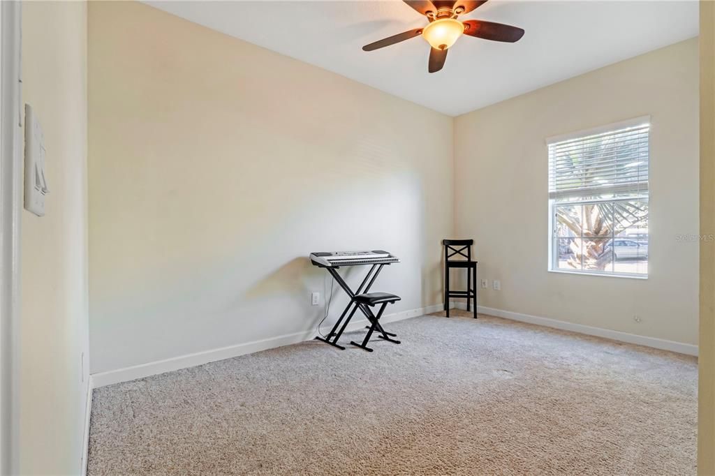 На продажу: $435,000 (3 спален, 2 ванн, 1754 Квадратных фут)