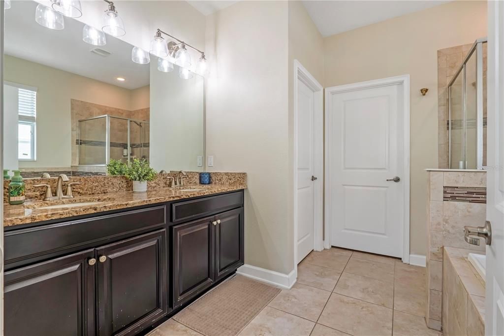 На продажу: $435,000 (3 спален, 2 ванн, 1754 Квадратных фут)