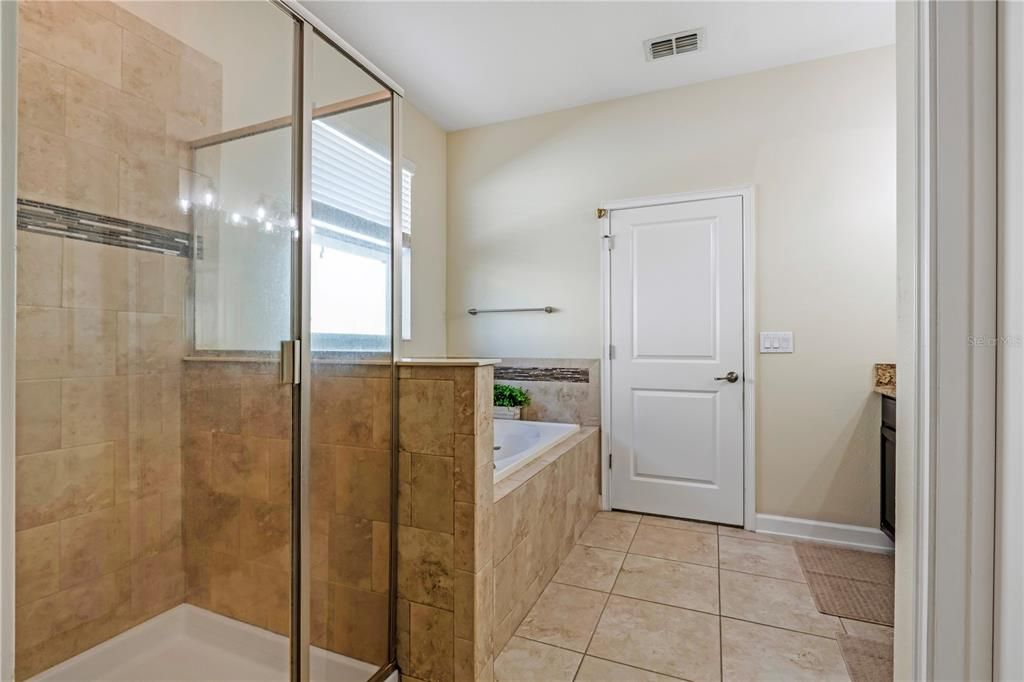 На продажу: $435,000 (3 спален, 2 ванн, 1754 Квадратных фут)