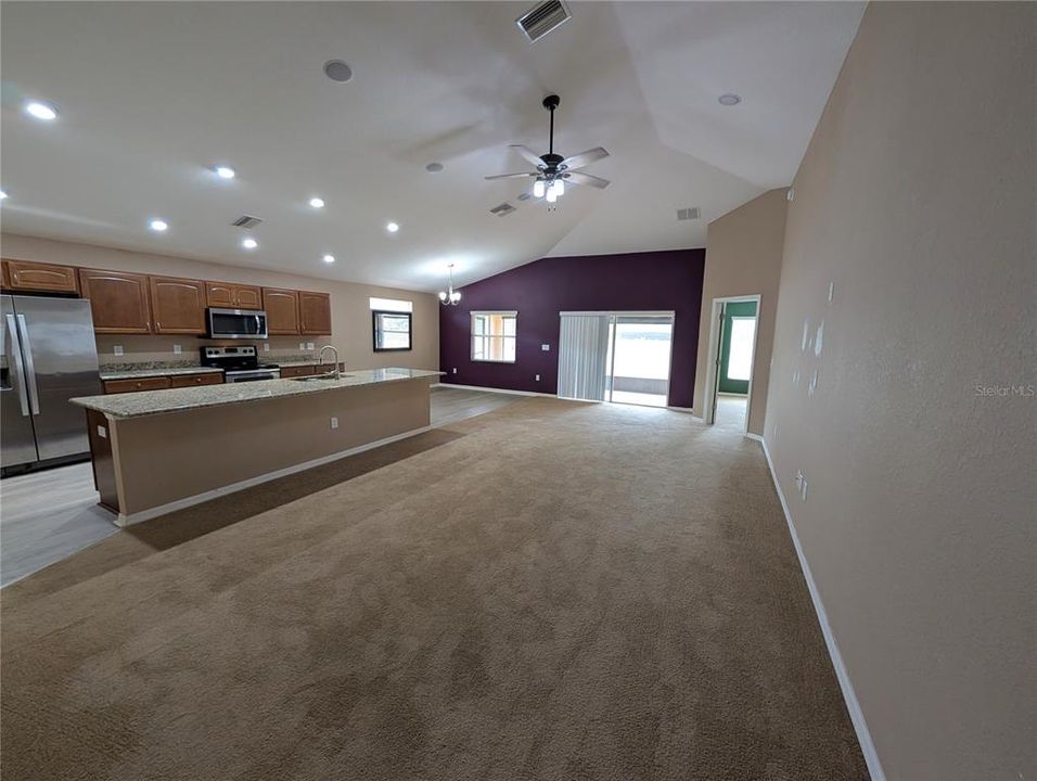 En Renta: $2,399 (3 camas, 2 baños, 2046 Pies cuadrados)