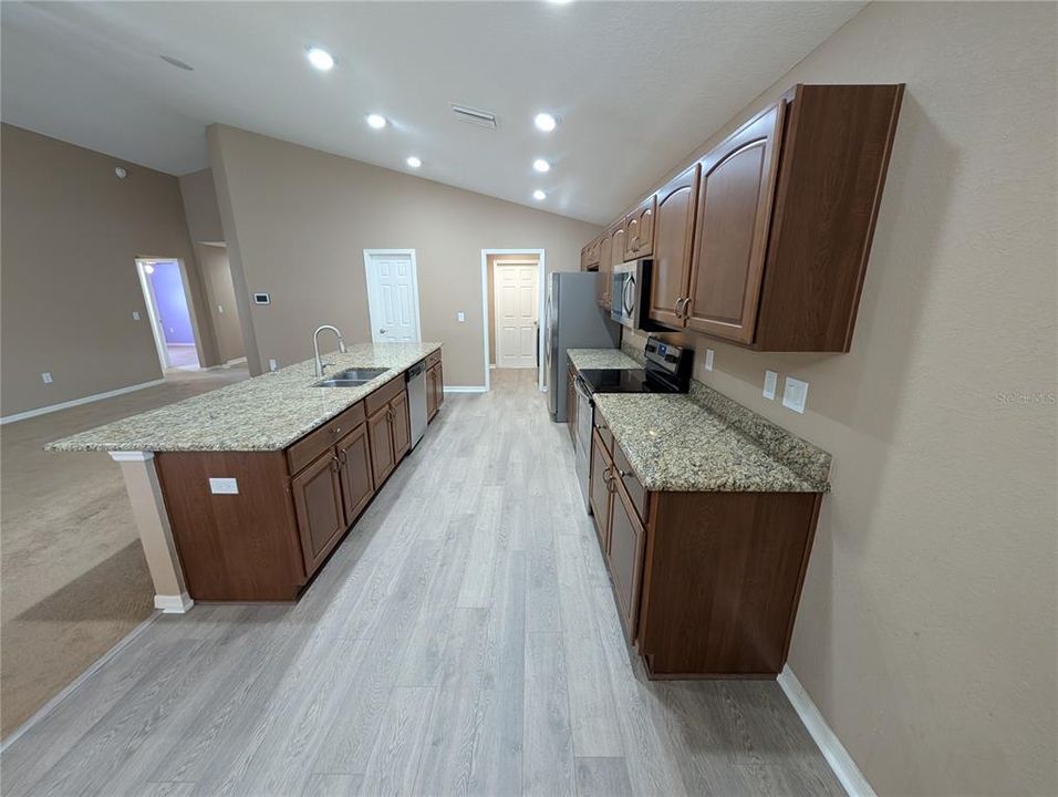 En Renta: $2,399 (3 camas, 2 baños, 2046 Pies cuadrados)