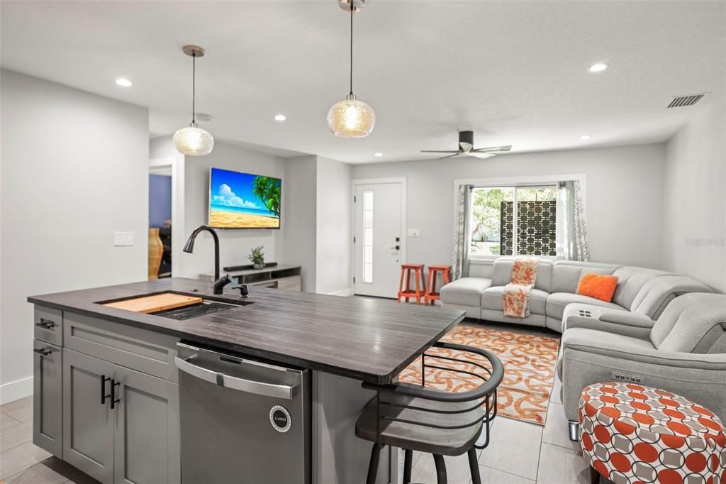 На продажу: $515,000 (3 спален, 2 ванн, 1248 Квадратных фут)