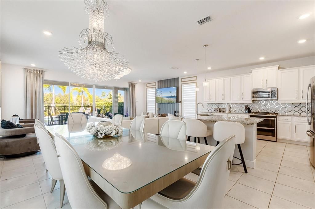 En Venta: $1,000,000 (5 camas, 5 baños, 3428 Pies cuadrados)