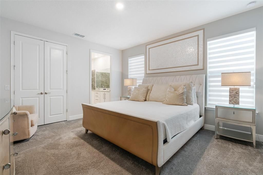 En Venta: $1,000,000 (5 camas, 5 baños, 3428 Pies cuadrados)