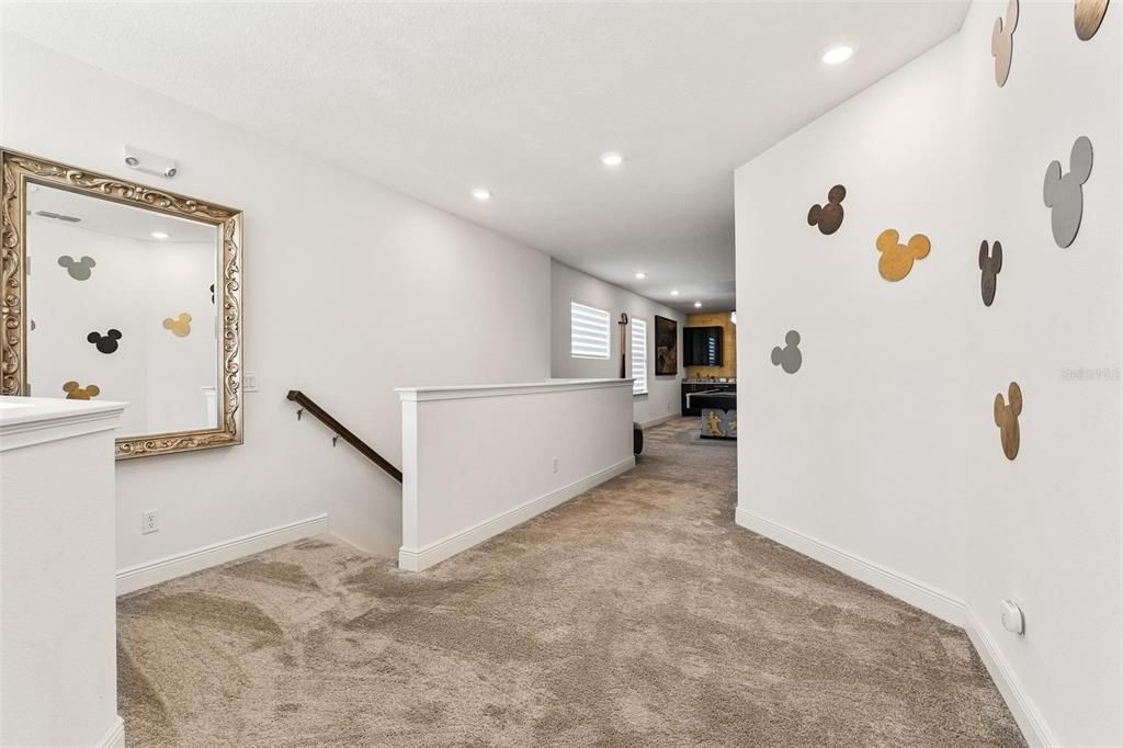 En Venta: $1,000,000 (5 camas, 5 baños, 3428 Pies cuadrados)