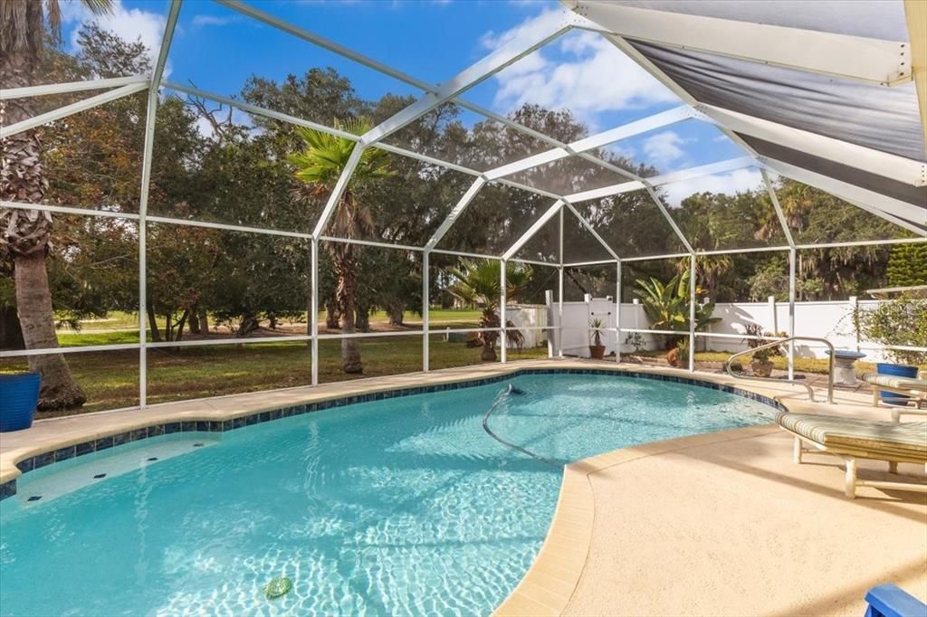 На продажу: $359,900 (3 спален, 2 ванн, 1218 Квадратных фут)