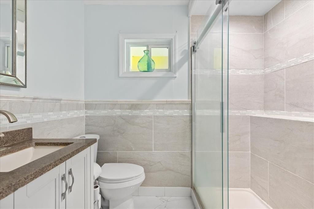 На продажу: $359,900 (3 спален, 2 ванн, 1218 Квадратных фут)