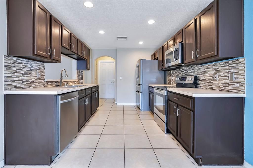 待售: $432,500 (3 贝兹, 2 浴室, 1717 平方英尺)