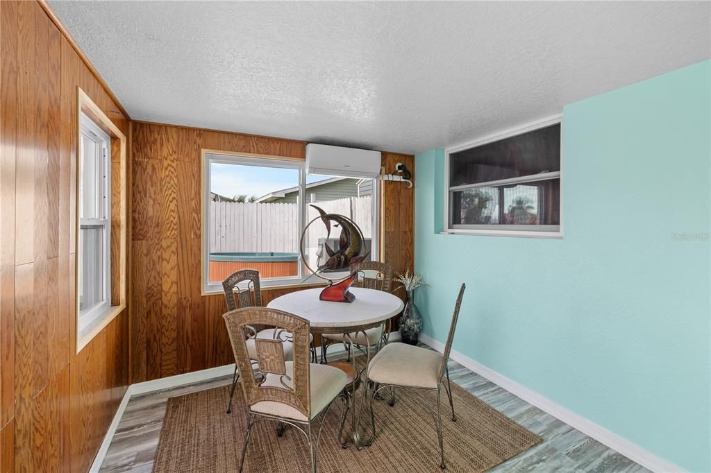 For Sale: $575,000 (3 beds, 2 baths, 2132 Square Feet)