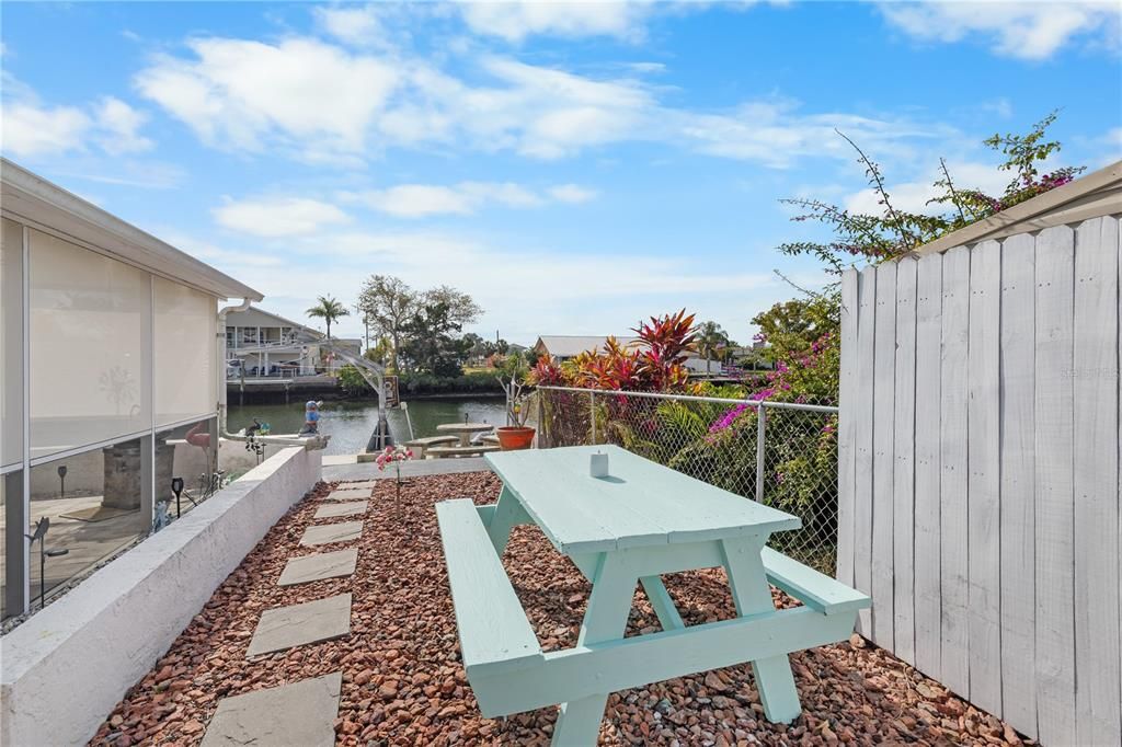 For Sale: $575,000 (3 beds, 2 baths, 2132 Square Feet)