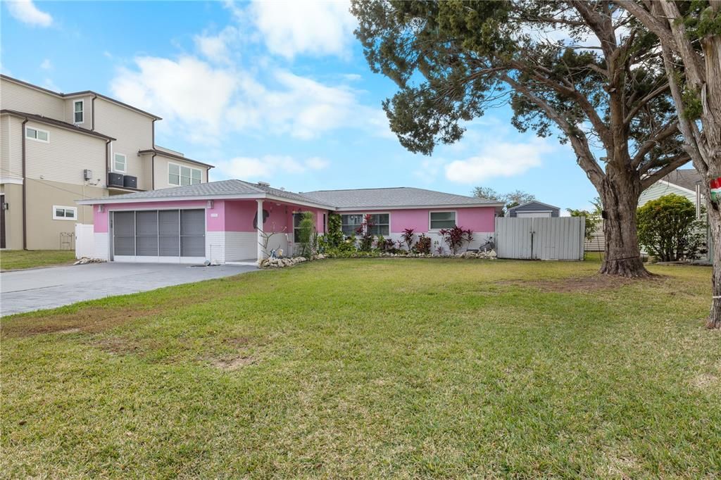 For Sale: $575,000 (3 beds, 2 baths, 2132 Square Feet)