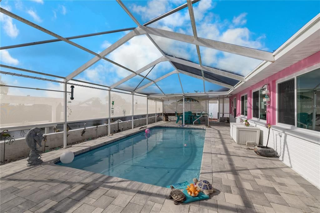 For Sale: $575,000 (3 beds, 2 baths, 2132 Square Feet)