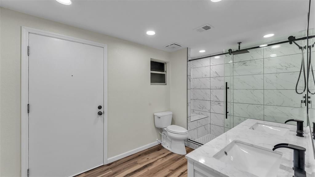 For Sale: $324,900 (4 beds, 3 baths, 1464 Square Feet)