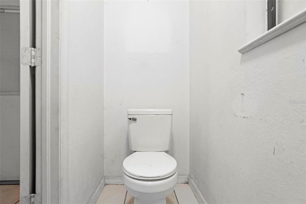 待售: $121,000 (3 贝兹, 2 浴室, 2198 平方英尺)