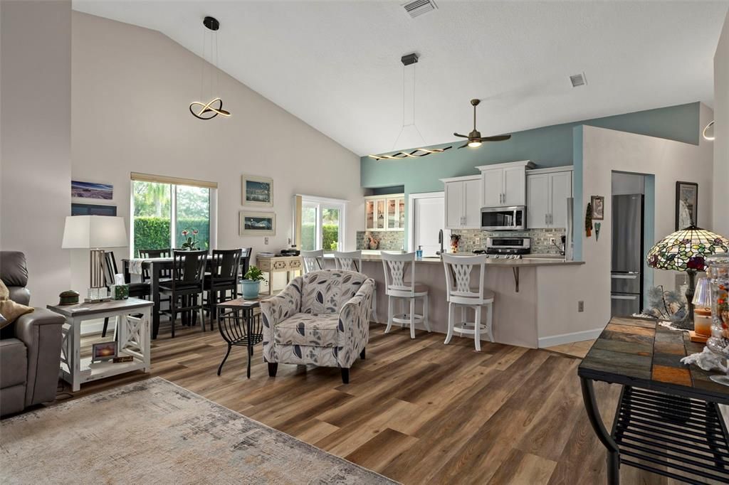 For Sale: $565,000 (3 beds, 2 baths, 1610 Square Feet)