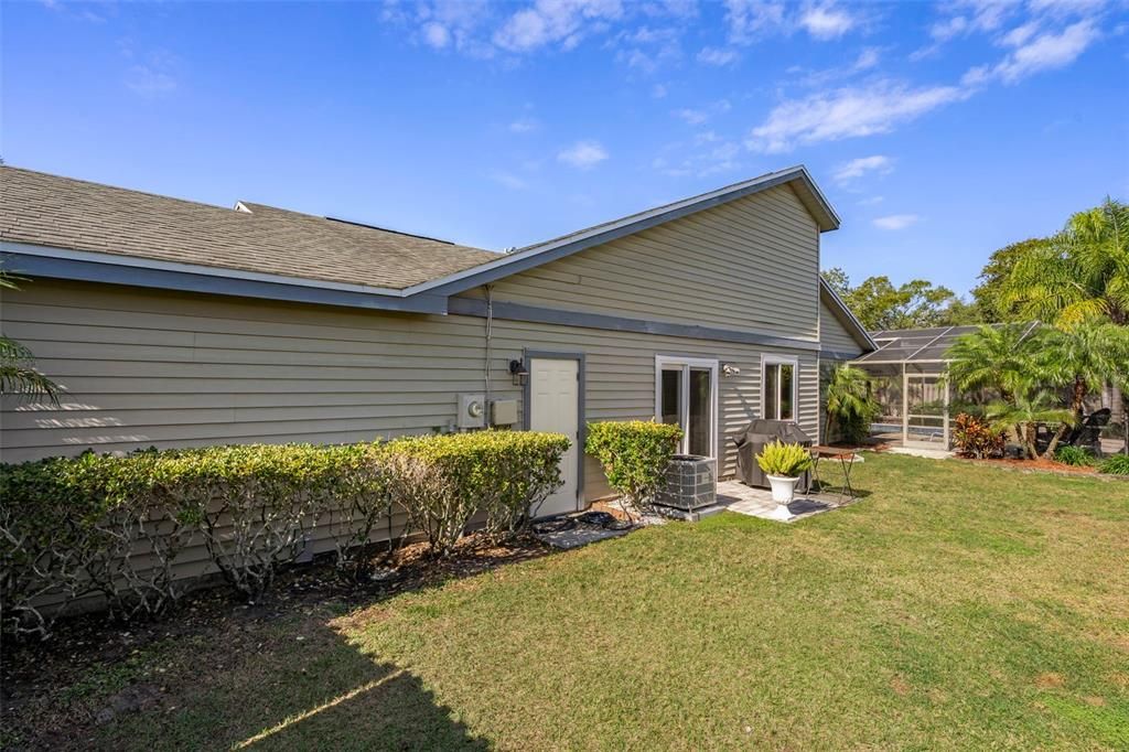 For Sale: $565,000 (3 beds, 2 baths, 1610 Square Feet)