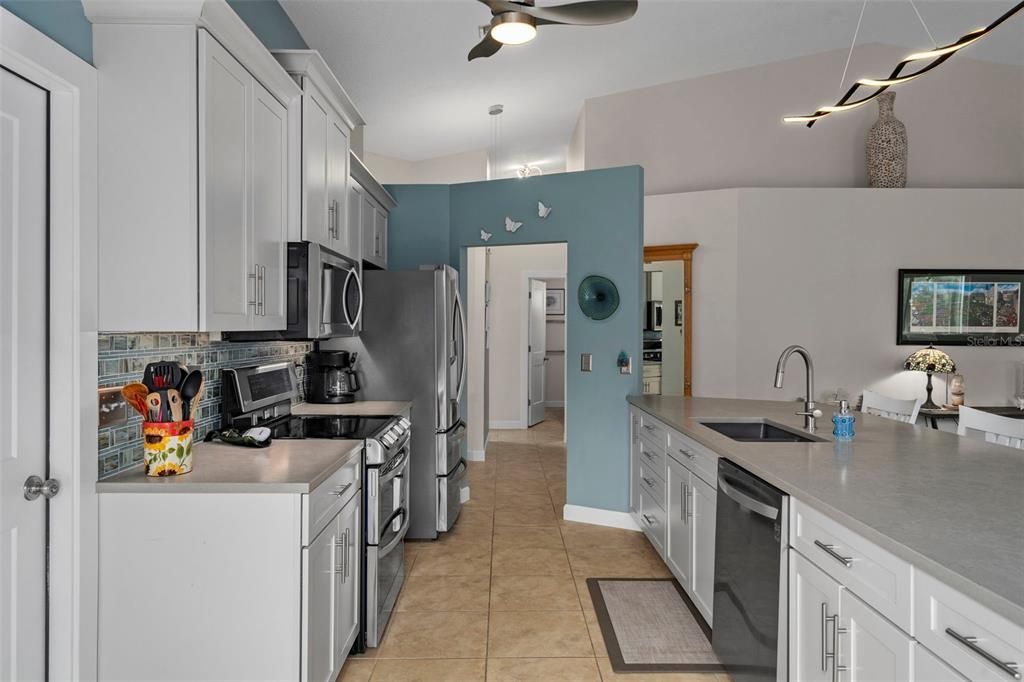 For Sale: $565,000 (3 beds, 2 baths, 1610 Square Feet)