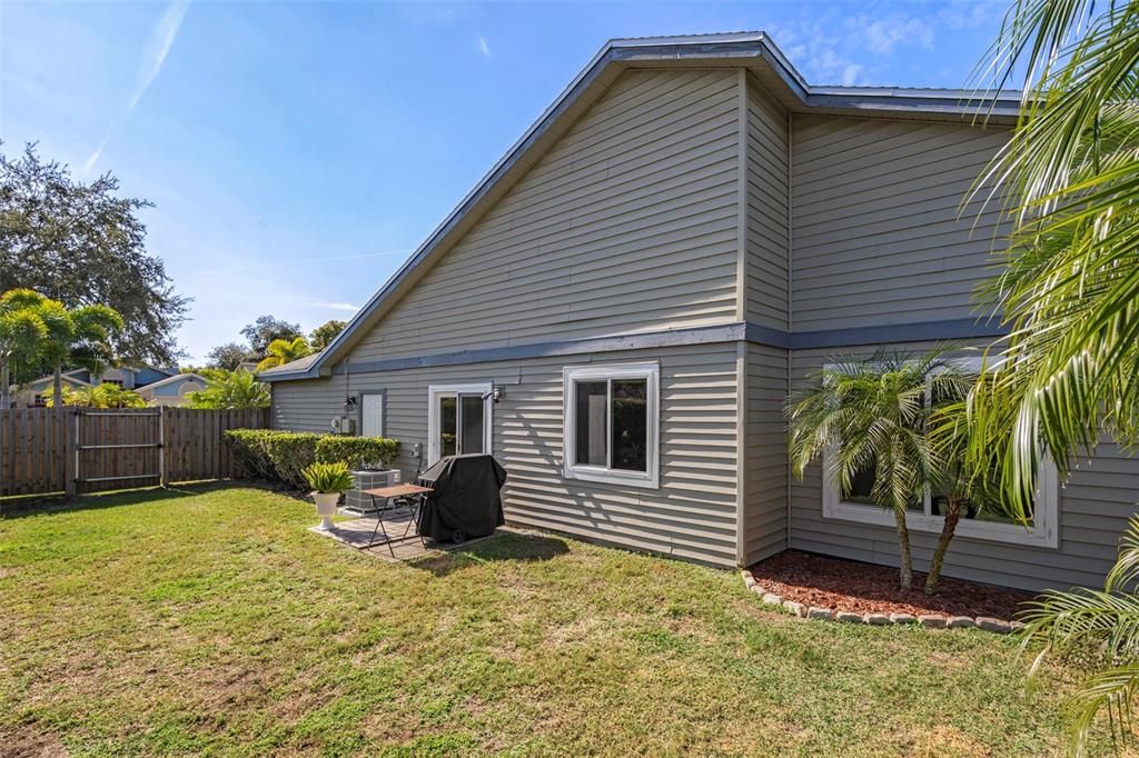 For Sale: $565,000 (3 beds, 2 baths, 1610 Square Feet)