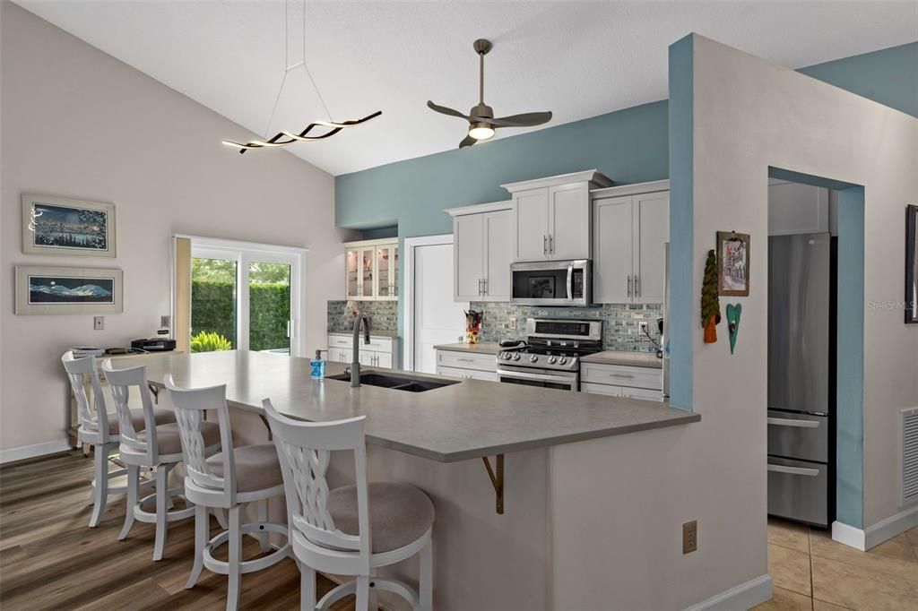 For Sale: $565,000 (3 beds, 2 baths, 1610 Square Feet)