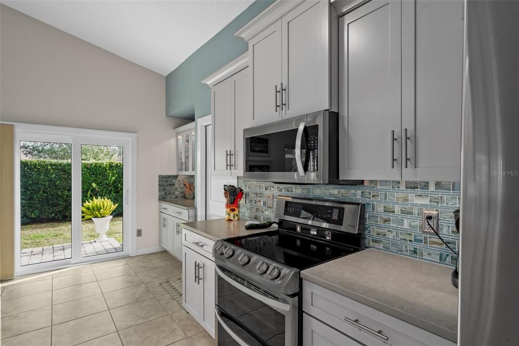 For Sale: $565,000 (3 beds, 2 baths, 1610 Square Feet)