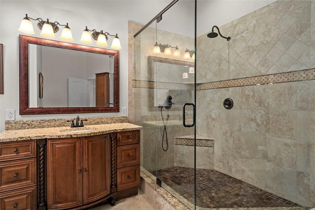 For Sale: $565,000 (3 beds, 2 baths, 1610 Square Feet)