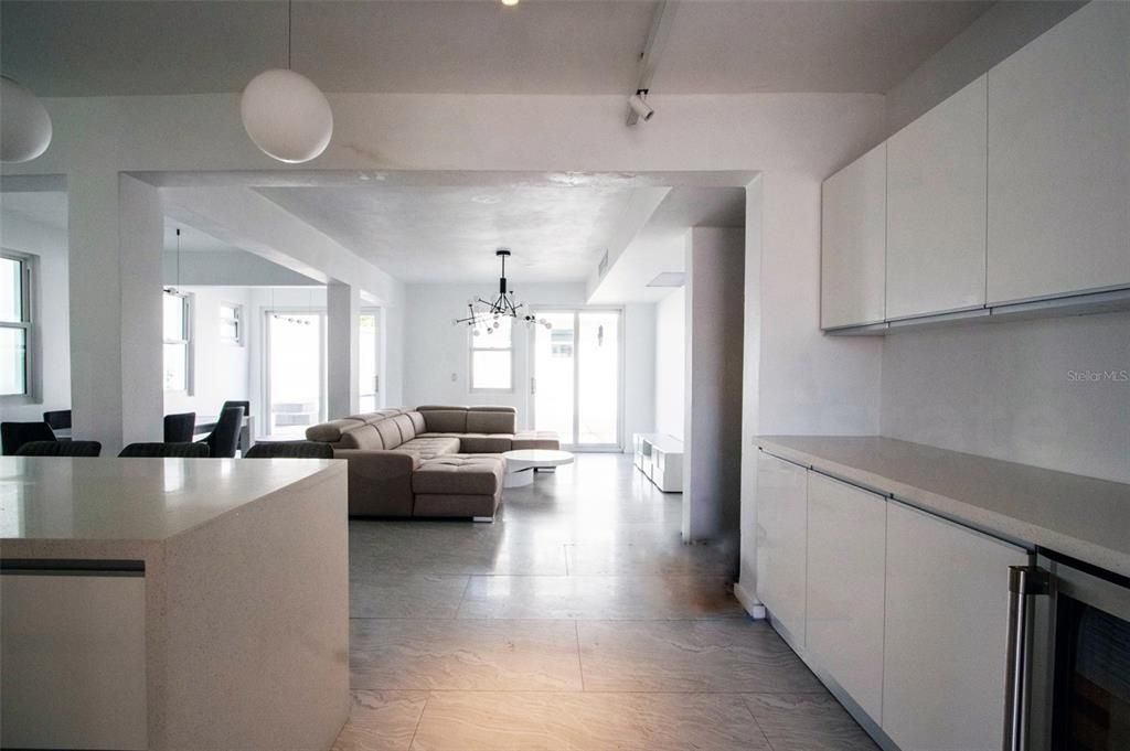 For Sale: $2,430,000 (6 beds, 6 baths, 3306 Square Feet)