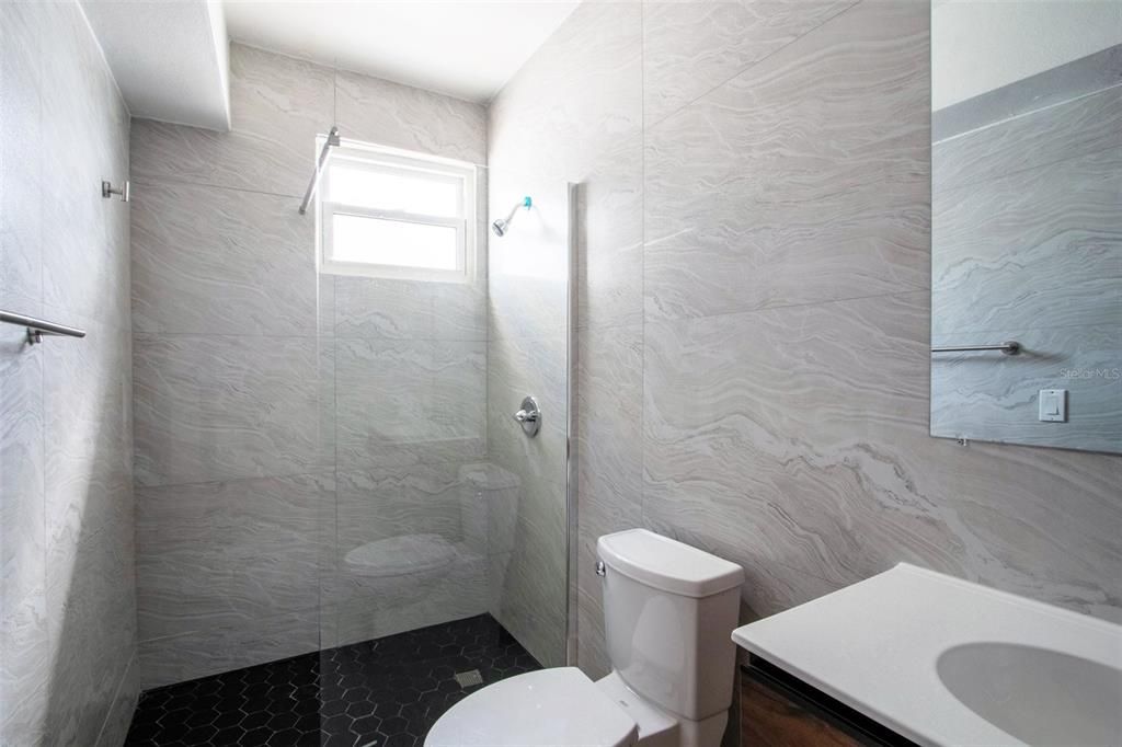 For Sale: $2,430,000 (6 beds, 6 baths, 3306 Square Feet)