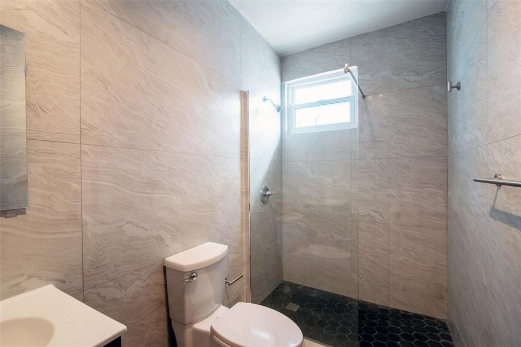 For Sale: $2,430,000 (6 beds, 6 baths, 3306 Square Feet)