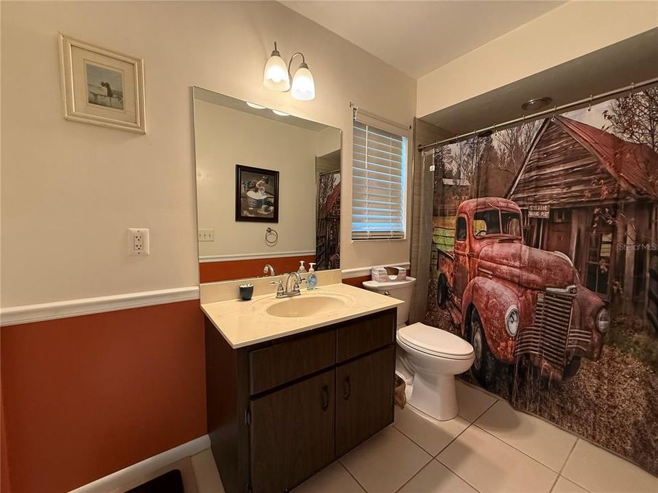 待售: $324,900 (2 贝兹, 2 浴室, 1805 平方英尺)