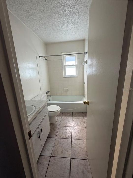 En Renta: $1,800 (3 camas, 2 baños, 1506 Pies cuadrados)