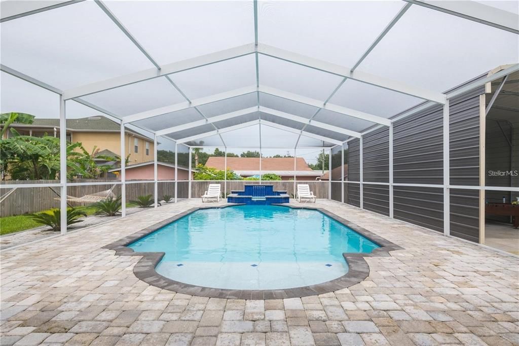 En Venta: $799,999 (4 camas, 2 baños, 2524 Pies cuadrados)