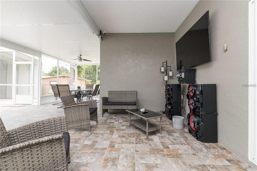 En Venta: $799,999 (4 camas, 2 baños, 2524 Pies cuadrados)