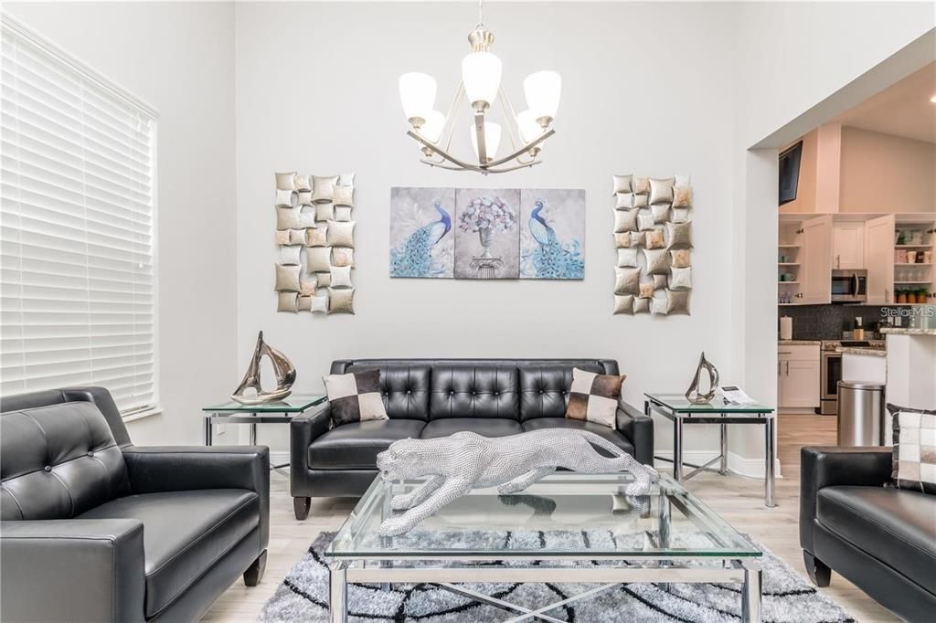 En Venta: $799,999 (4 camas, 2 baños, 2524 Pies cuadrados)